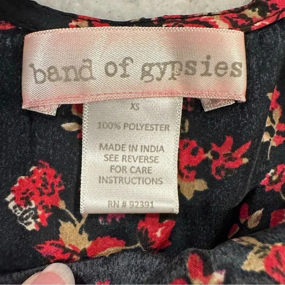 Band Of Gypsies Mini Dress Black Red Floral Tie Waist Open Back Size XS - Picture 10 of 11